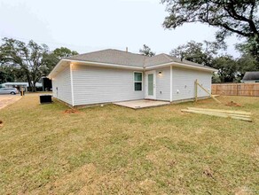 4927 Cerny Rd in Pensacola, FL - Building Photo - Building Photo