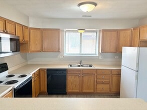 1003 Taft Ave in Wheaton, IL - Building Photo - Building Photo
