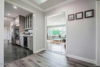 6656 Columbus Ave in Los Angeles, CA - Building Photo - Building Photo