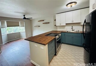 44-108-108 Ikeanani Dr in Kaneohe, HI - Building Photo - Building Photo