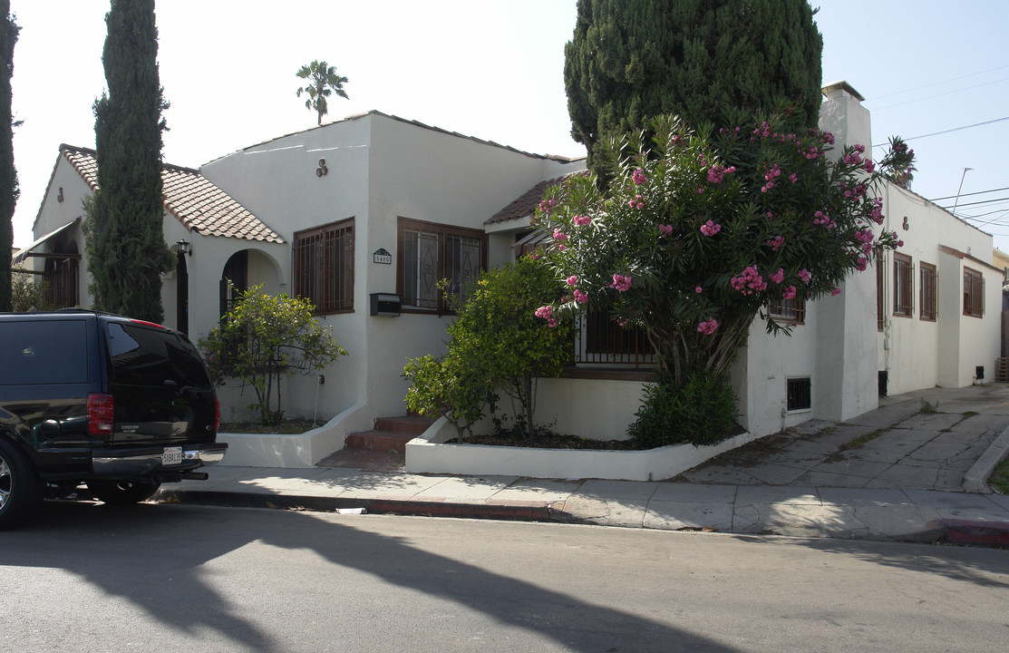 5405 Monroe St in Los Angeles, CA - Building Photo