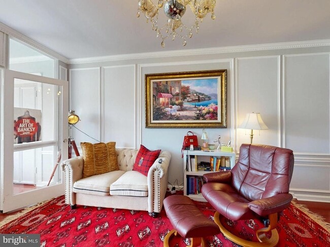 property at 1 Scott Cir NW