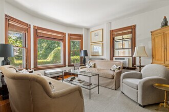 14 Greenough Pl in Newport, RI - Building Photo - Building Photo