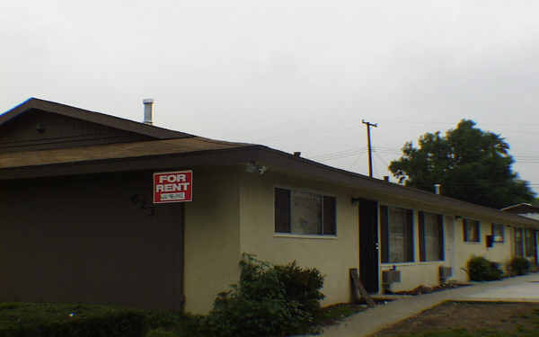 623 W 9th St in Upland, CA - Building Photo - Building Photo