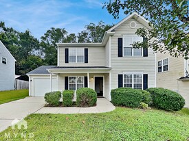 4702 Mallard Creek Dr in Greensboro, NC - Building Photo