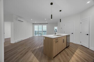 1035 Melanson Rd in Dieppe, NB - Building Photo - Building Photo