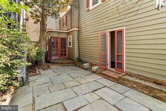 1537 33rd St NW in Washington, DC - Building Photo - Building Photo