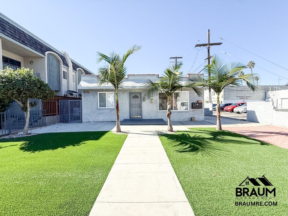 1415 Centinela Ave in Santa Monica, CA - Building Photo
