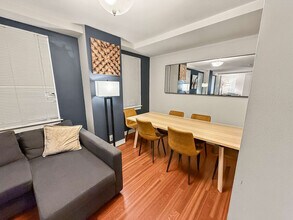 111-23 N 15th St in Philadelphia, PA - Foto de edificio - Building Photo