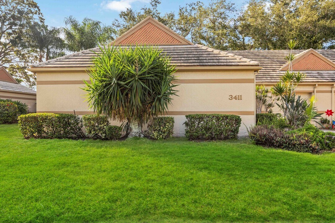 3411 57th Ave Dr W-Unit -3411 in Bradenton, FL - Foto de edificio