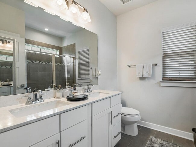 2049 Birchside Dr in Charlotte, NC - Building Photo - Building Photo