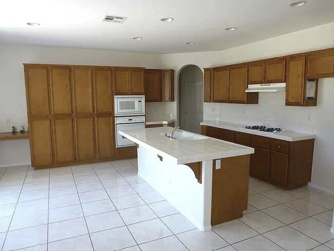 27647 Rosemont Ct in Moreno Valley, CA - Building Photo - Building Photo