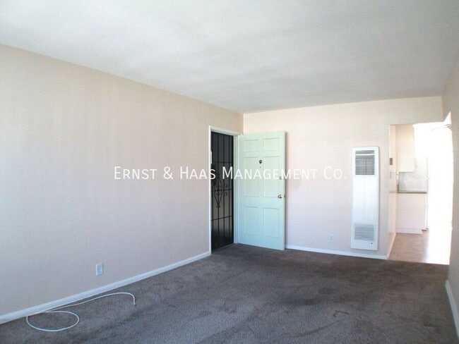4529 N Banner Dr in Long Beach, CA - Building Photo - Building Photo