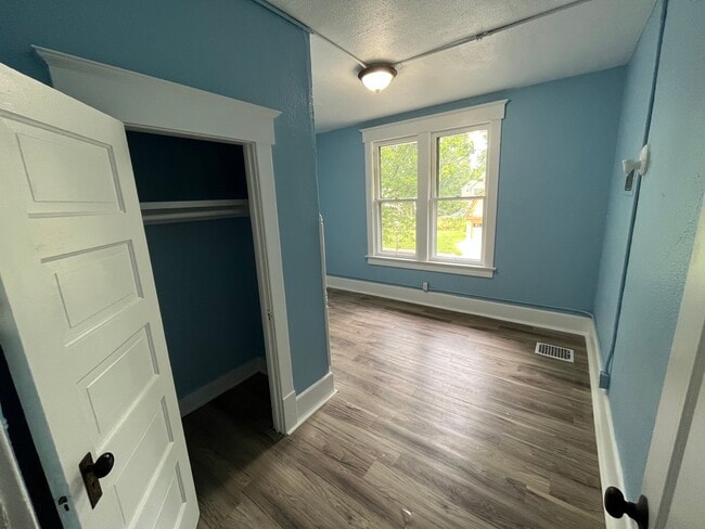 603 W High St, Unit 2 in Urbana, IL - Building Photo - Building Photo