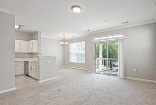 13116 Marcey Creek Rd in Herndon, VA - Building Photo