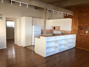 3802 The Strand, Unit 3 in Manhattan Beach, CA - Foto de edificio - Building Photo