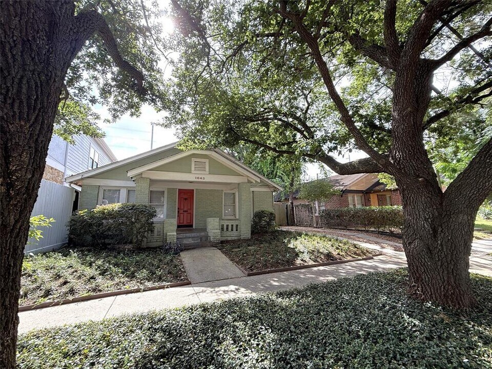 1643 Park St in Houston, TX - Building Photo