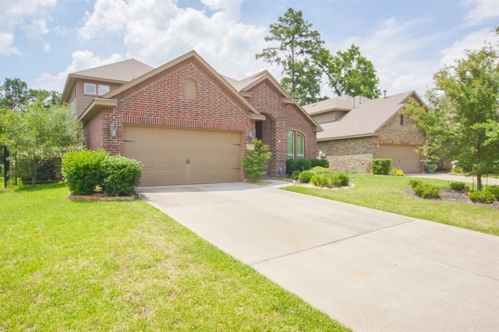 71 S Greenprint Cir in Tomball, TX - Building Photo