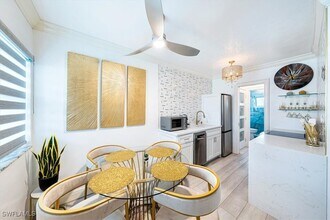 540 4th Ave S in Naples, FL - Building Photo - Building Photo