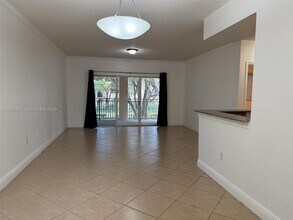 2445 Centergate Dr in Miramar, FL - Building Photo - Building Photo