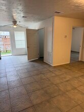 212 Boston Ave, Unit 4-Plex With Garage in Nederland, TX - Building Photo - Building Photo