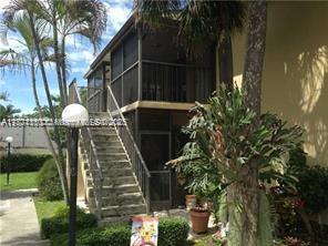 15639 SW 73rd Cir Terrace in Miami, FL - Building Photo
