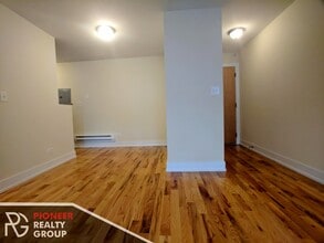 552 W Arlington Pl in Chicago, IL - Building Photo - Building Photo