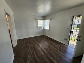 1802 N Pershing Ave in San Bernardino, CA - Building Photo - Building Photo