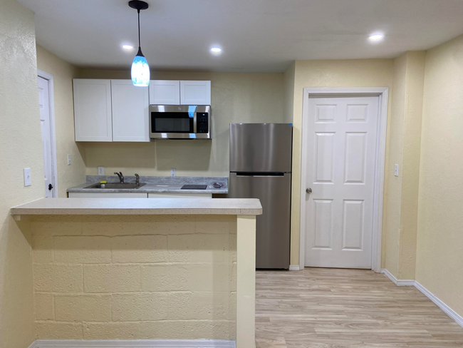 property at 2221 Gold Ave