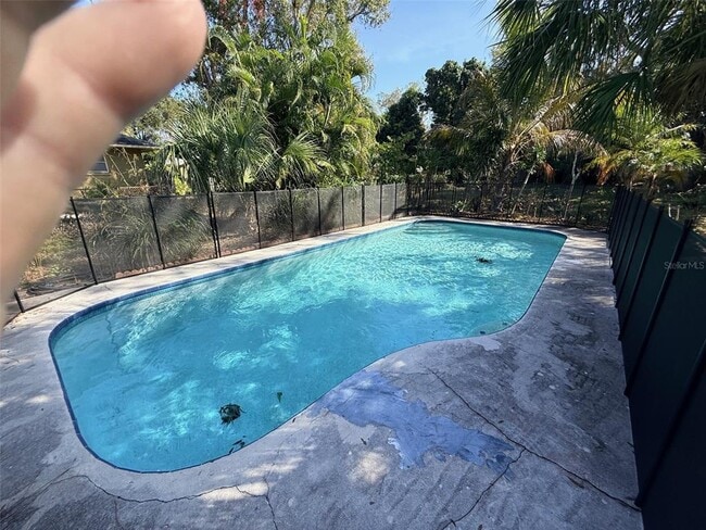 1400 Alhambra Way S in St. Petersburg, FL - Building Photo - Building Photo