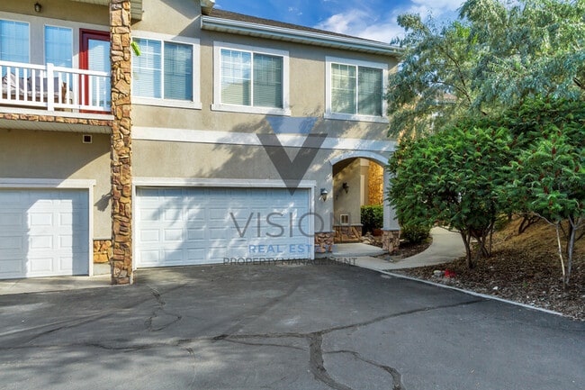 property at 1077 Canyon Meadow Dr