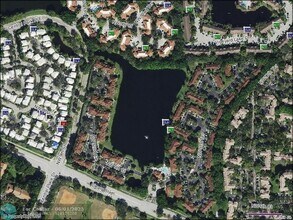 786 NW 92nd Ave in Plantation, FL - Foto de edificio - Building Photo