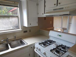 6014 Westcreek Dr in Austin, TX - Building Photo - Building Photo