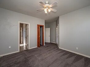 204 S Riverside Dr in Moore, OK - Building Photo - Building Photo