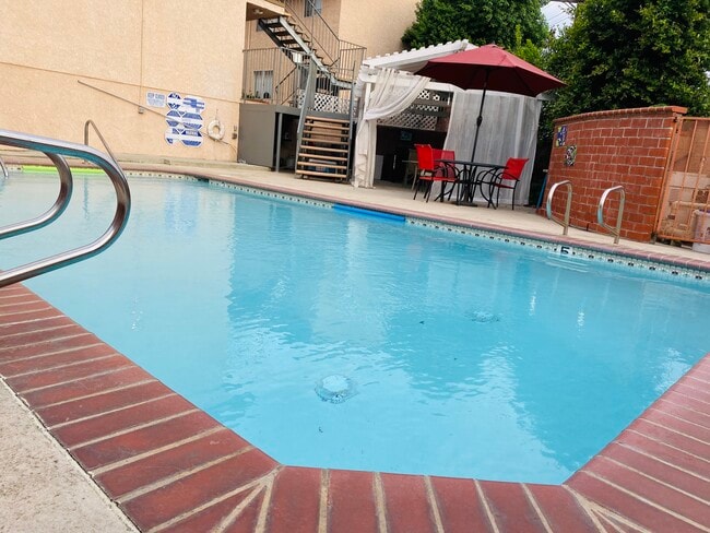 415 S Verdugo Dr in Burbank, CA - Building Photo - Building Photo