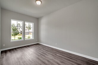 529 Cedar Harbor Ct in Conroe, TX - Building Photo - Building Photo