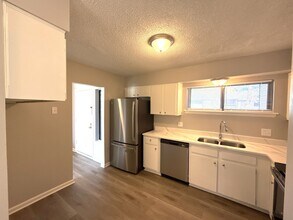 11537 Turn Stone Ct in Charlotte, NC - Building Photo - Building Photo