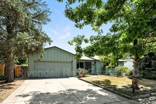 11154 E Ohio Pl in Aurora, CO - Building Photo