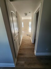 390 W Lake Ave NW in Atlanta, GA - Building Photo - Building Photo