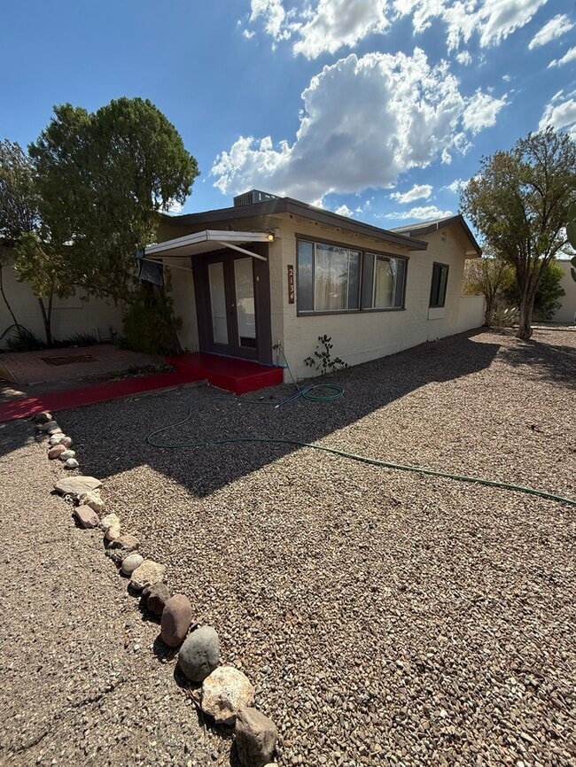 property at 2134 E Copper St