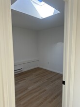 1247 Commonwealth Ave, Unit 1 in Boston, MA - Building Photo - Building Photo