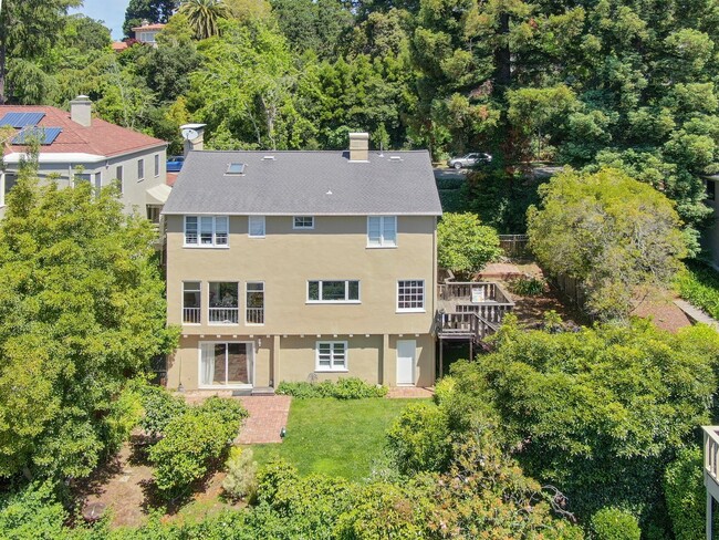property at 25 Selborne Dr