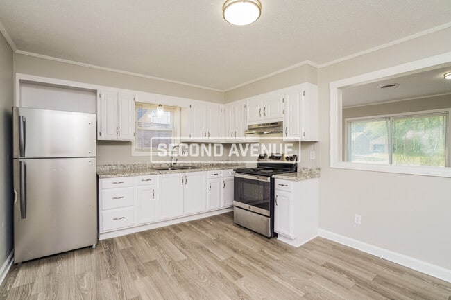 6111 Trena Trail in Louisville, KY - Building Photo - Building Photo