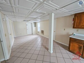 1827 W Broad St in Cookeville, TN - Building Photo - Building Photo