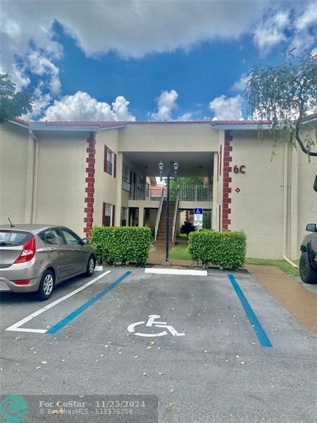 3556 N UNIVERSITY Dr in Coral Springs, FL - Foto de edificio - Building Photo