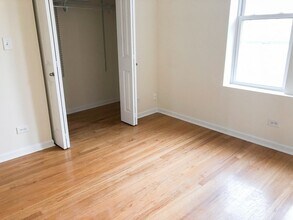 4122 W Addison St, Unit 2 in Chicago, IL - Building Photo - Building Photo