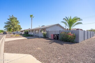 7405 E Almeria Rd in Scottsdale, AZ - Building Photo - Building Photo