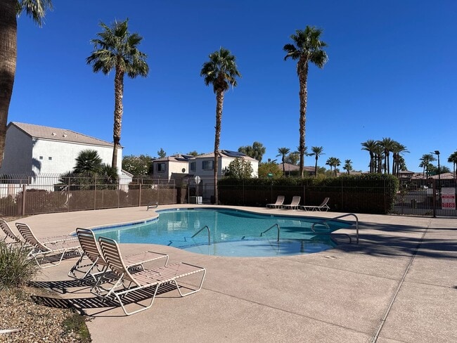 9977 Fragile Fields St in Las Vegas, NV - Building Photo - Building Photo