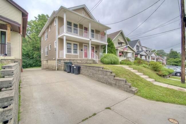 1026 Altavia Ave in Park Hills, KY - Building Photo - Building Photo