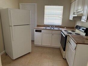 1424 NW 8th Ave in Fort Lauderdale, FL - Building Photo - Building Photo